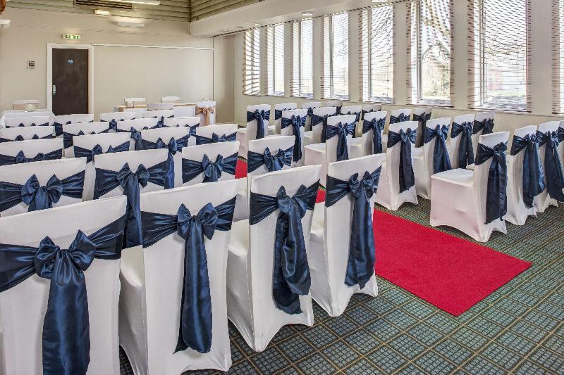 Holiday Inn Ipswich By Ihg מראה חיצוני תמונה