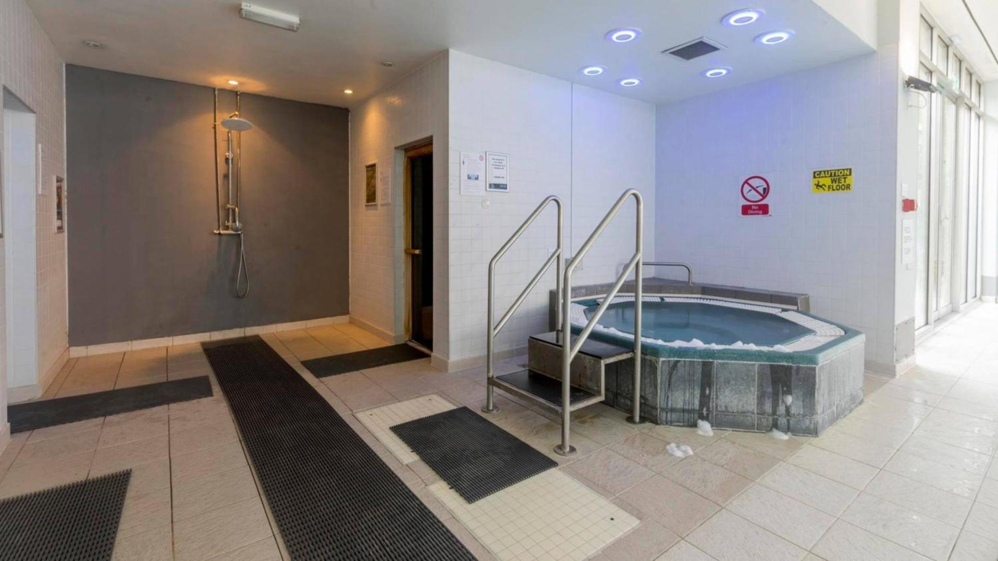 Holiday Inn Ipswich By Ihg מראה חיצוני תמונה